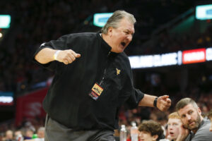 HOOPS BLOG: Bob Huggins speaks his mind on many things dealing with COVID-19